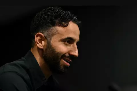 أموريم: علينا أن نفكر في الأداء.. وبرونو غير معتاد على إضاعة ركلات الجزاء